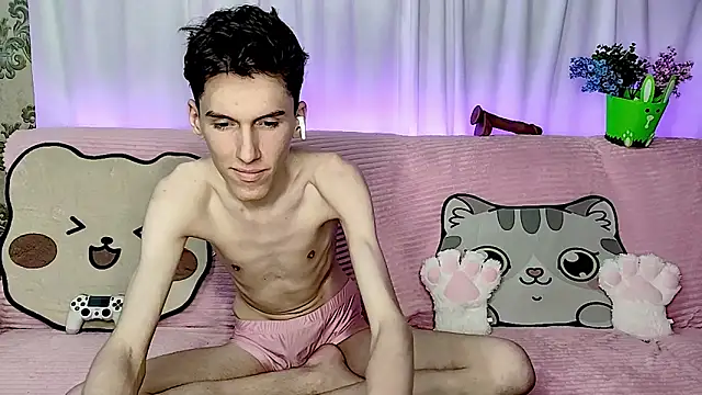 GoodBoyLuca online show from June 9, 12:00 am
