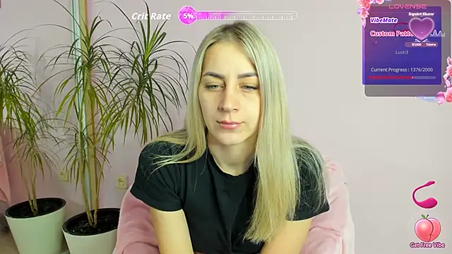 Monica Luno online show from May 22, 1:24 am