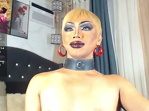 Snapshot of ButtWhoreBELLA chatting on May 6, 6:46 pm ButtWhoreBELLA online show from May 6, 6:46 pm