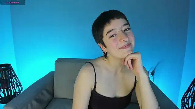 Snapshot of Atheena__ chatting on June 15, 1:46 pm Atheena online show from June 15, 1:46 pm
