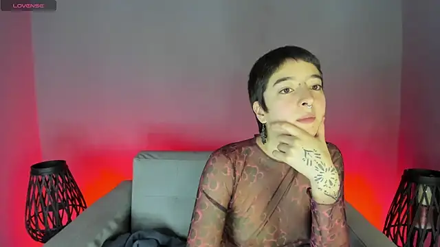 Snapshot of Atheena__ chatting on June 20, 12:30 pm Atheena online show from June 20, 12:30 pm
