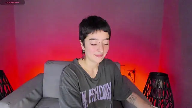 Snapshot of Atheena__ chatting on June 22, 12:24 pm Atheena online show from June 22, 12:24 pm