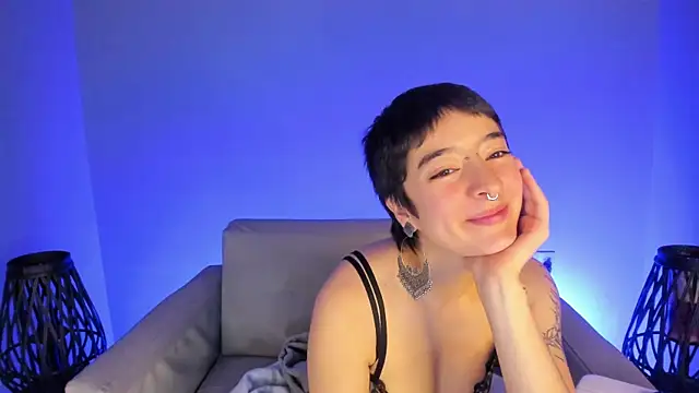 Snapshot of Atheena__ chatting on July 8, 12:31 pm Atheena online show from July 8, 12:31 pm