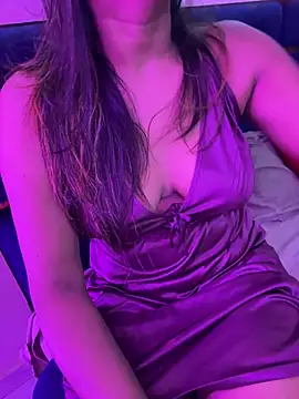 Snapshot of sexy-sukritii chatting on June 24, 6:07 pm sexy-sukritii online show from June 24, 6:07 pm