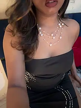 Snapshot of sexy-sukritii chatting on July 25, 5:10 pm sexy-sukritii online show from July 25, 5:10 pm