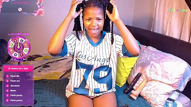 CocoaBelle online show from May 2, 10:37 pm