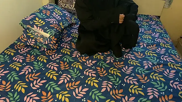 Snapshot of fathima_krishna chatting on July 30, 9:41 am fathima krishna online show from July 30, 9:41 am