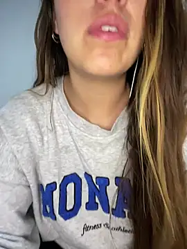 Snapshot of Ambar_Zaf chatting on August 4, 1:31 am Ambar Zaf online show from August 4, 1:31 am