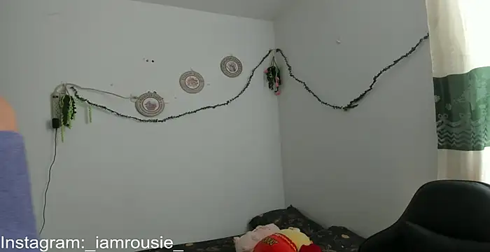  iamrousie  online show from May 8, 2:22 pm