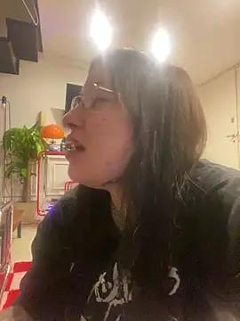 Snapshot of cherryxxox chatting on April 16, 2:56 am cherryxxox online show from April 16, 2:56 am