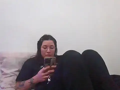 Snapshot of cherryxxox chatting on April 26, 10:51 pm cherryxxox online show from April 26, 10:51 pm