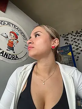 AmyRusso online show from July 15, 6:02 pm