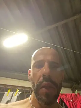 Snapshot of WaltinhoOliveira chatting on April 8, 4:56 am WaltinhoOliveira online show from April 8, 4:56 am