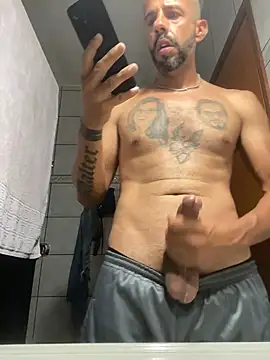 Snapshot of WaltinhoOliveira chatting on April 14, 10:16 pm WaltinhoOliveira online show from April 14, 10:16 pm