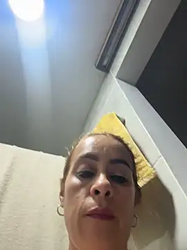 Natigoonzalez online show from May 13, 2:09 am