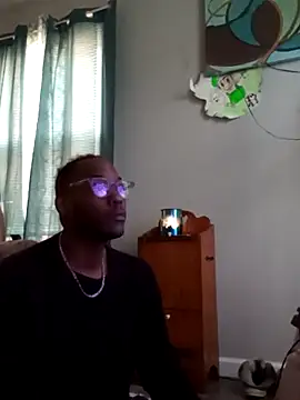 Snapshot of zdaddymm chatting on June 1, 3:25 pm zdaddymm online show from June 1, 3:25 pm