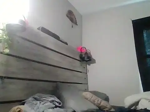 Snapshot of zdaddymm chatting on June 28, 1:17 pm zdaddymm online show from June 28, 1:17 pm