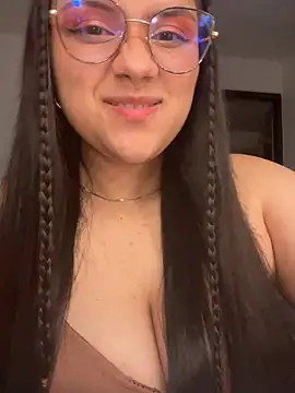 foxy gigi online show from April 25, 3:20 am