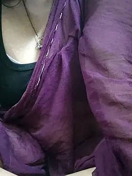 Snapshot of sexy_payal_hot chatting on April 17, 9:29 pm sexy payal hot online show from April 17, 9:29 pm