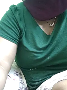 Snapshot of sexy_payal_hot chatting on April 28, 6:40 am sexy payal hot online show from April 28, 6:40 am