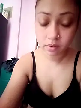 Snapshot of Hot_Soniya_08 chatting on May 2, 5:56 am Hot Soniya 08 online show from May 2, 5:56 am