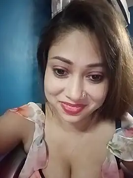 Snapshot of Hot_Soniya_08 chatting on June 8, 6:19 pm Hot Soniya 08 online show from June 8, 6:19 pm