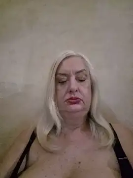Julia20X online show from June 11, 10:13 am