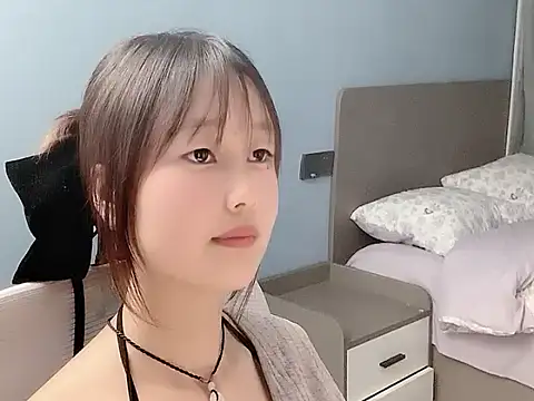 Snapshot of Xiaoqing00 chatting on April 14, 2:12 pm Xiaoqing00 online show from April 14, 2:12 pm