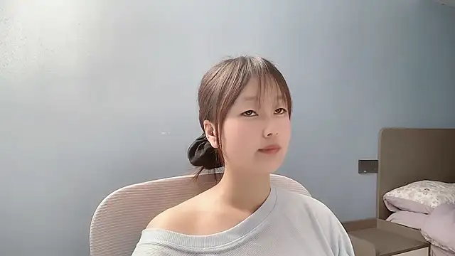 Snapshot of Xiaoqing00 chatting on April 19, 2:11 am Xiaoqing00 online show from April 19, 2:11 am