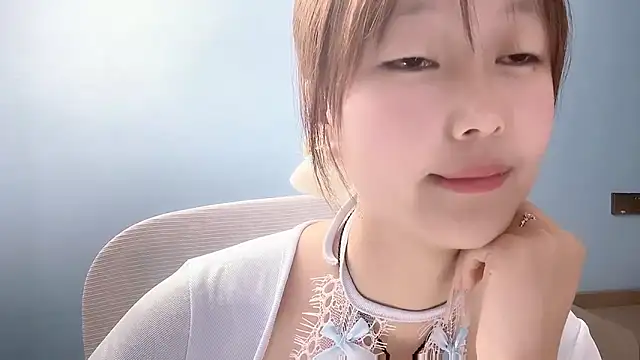 Snapshot of Xiaoqing00 chatting on April 28, 2:27 am Xiaoqing00 online show from April 28, 2:27 am