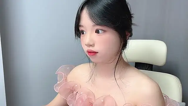 Snapshot of Xiaoqing00 chatting on May 13, 2:53 am Xiaoqing00 online show from May 13, 2:53 am