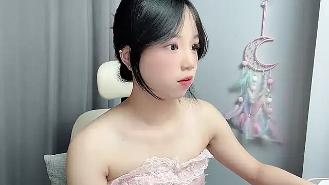 Snapshot of Xiaoqing00 chatting on May 20, 2:40 am Xiaoqing00 online show from May 20, 2:40 am