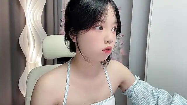 Snapshot of Xiaoqing00 chatting on May 22, 3:24 am Xiaoqing00 online show from May 22, 3:24 am