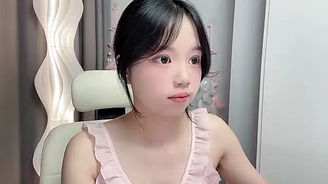 Snapshot of Xiaoqing00 chatting on May 23, 5:23 am Xiaoqing00 online show from May 23, 5:23 am