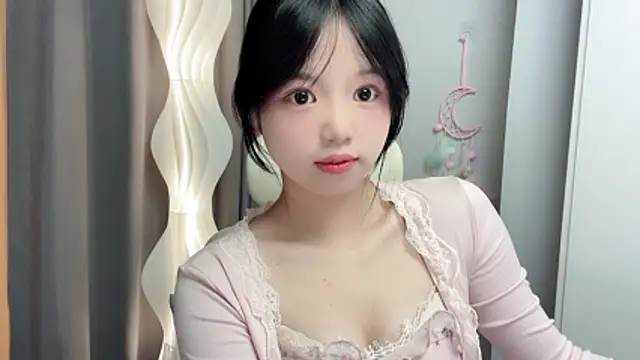 Snapshot of Xiaoqing00 chatting on May 28, 5:05 am Xiaoqing00 online show from May 28, 5:05 am