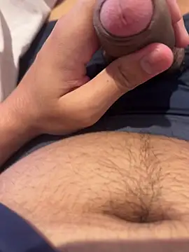 Subbyboy2005 online show from April 21, 6:20 am