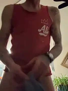 Snapshot of badmorman chatting on April 9, 7:47 am badmorman online show from April 9, 7:47 am