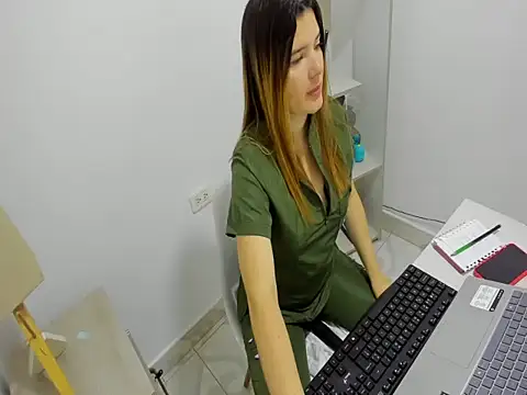 amelia 16 online show from May 5, 1:08 pm