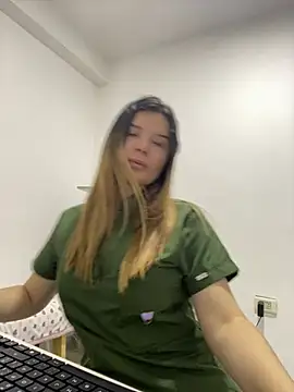 Snapshot of amelia_16 chatting on July 10, 8:44 pm amelia 16 online show from July 10, 8:44 pm