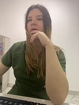 Snapshot of amelia_16 chatting on July 17, 8:14 pm amelia 16 online show from July 17, 8:14 pm