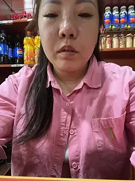 Snapshot of yhan1314 chatting on April 20, 11:35 am yhan1314 online show from April 20, 11:35 am