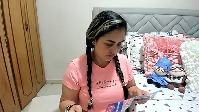 Lauren ws online show from April 13, 9:31 pm