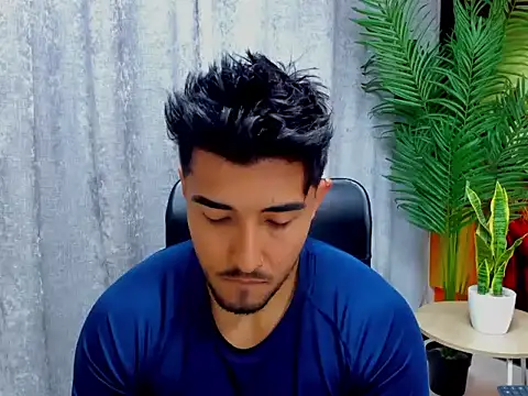 Snapshot of alangreek1 chatting on May 20, 1:50 pm alangreek1 online show from May 20, 1:50 pm