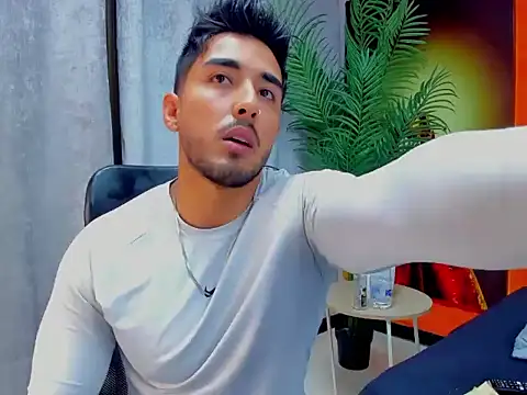 Snapshot of alangreek1 chatting on May 23, 3:27 pm alangreek1 online show from May 23, 3:27 pm