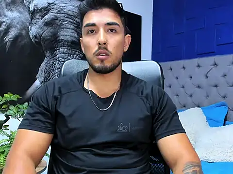 Snapshot of alangreek1 chatting on May 29, 12:19 am alangreek1 online show from May 29, 12:19 am