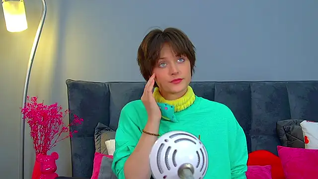 Snapshot of RitaRoses chatting on April 9, 3:06 pm RitaRoses online show from April 9, 3:06 pm