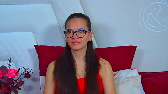 Snapshot of LeonaLane chatting on May 20, 6:30 am LeonaLane online show from May 20, 6:30 am