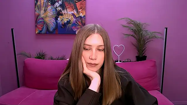 Snapshot of cheeky_chick chatting on April 22, 3:02 pm cheeky chick online show from April 22, 3:02 pm