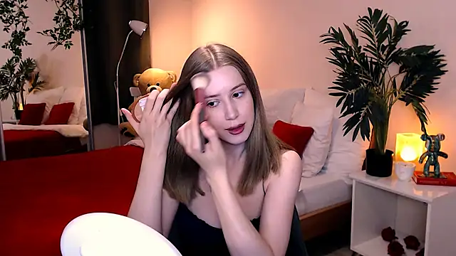 Snapshot of cheeky_chick chatting on May 30, 8:28 pm cheeky chick online show from May 30, 8:28 pm