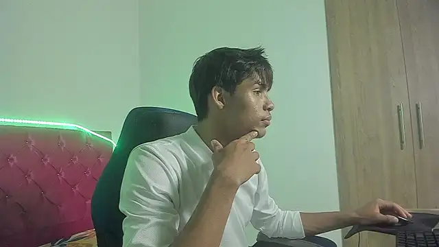 skinny sam online show from April 23, 4:14 am